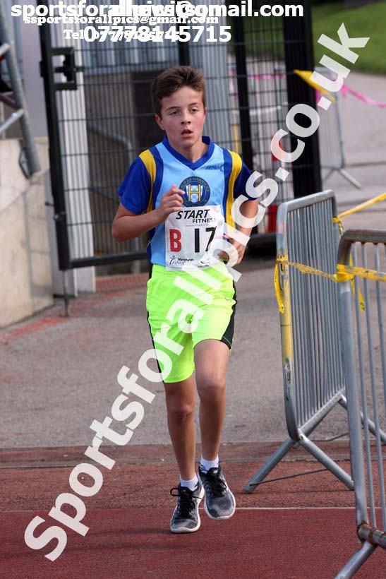 Boys under-13s  Northern 3 Stage Road Relay, SportsCity, Manchester. Photo: David T. Hewitson/Sports for All Pics
